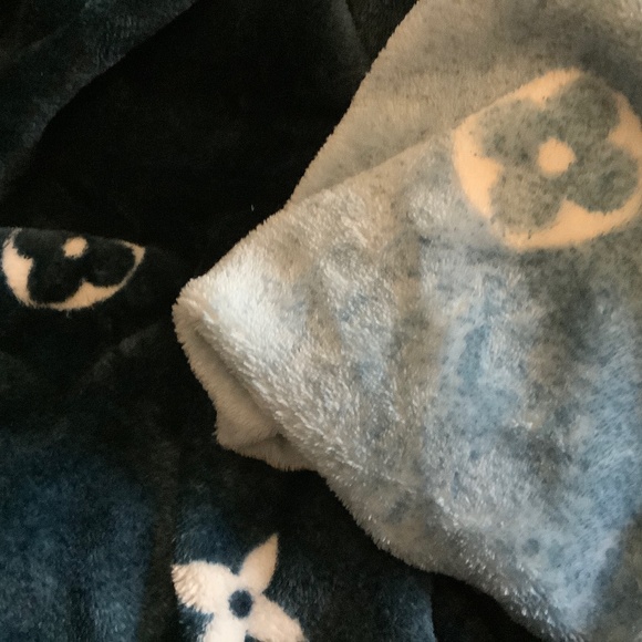 Blanket 150*200cm velour very soft double sided blue purple ,new warm - Picture 4 of 7